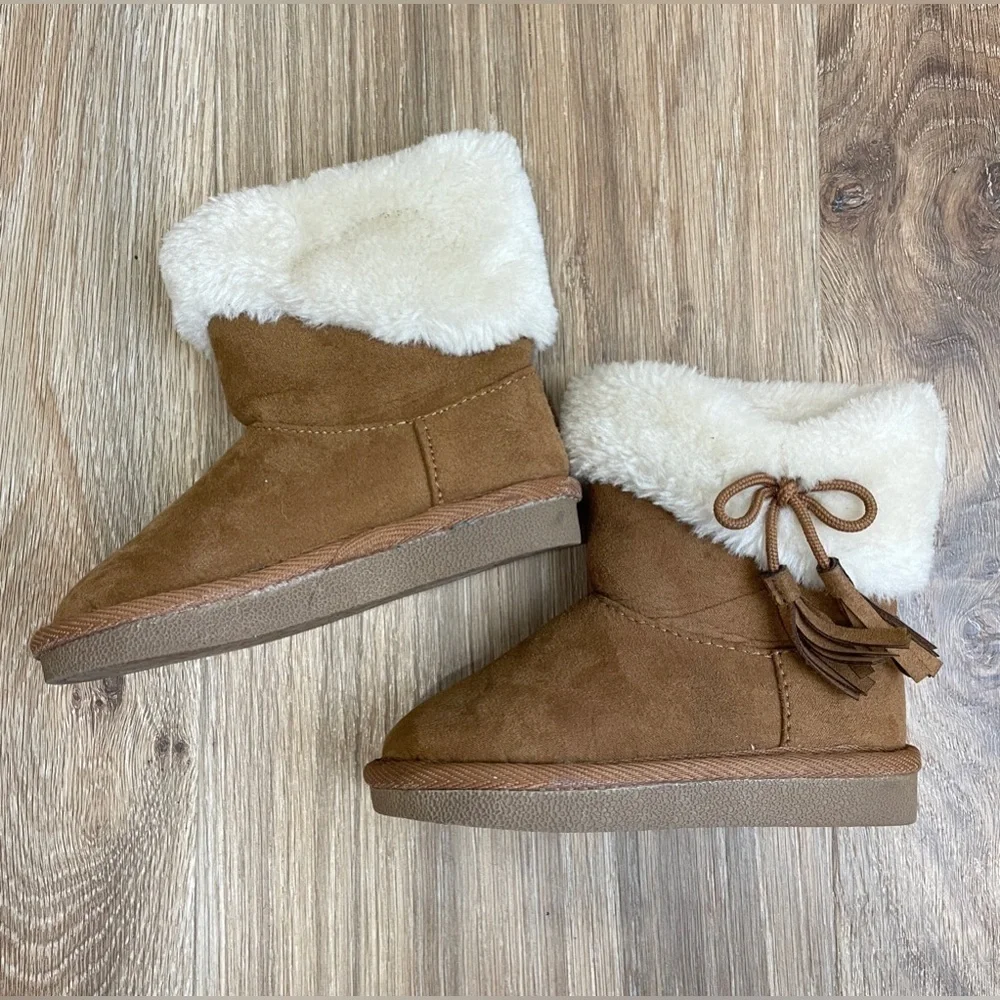 Okie Dokie Lil Asbury Faux Suede Winter Boots Girls Size 6 NWOT